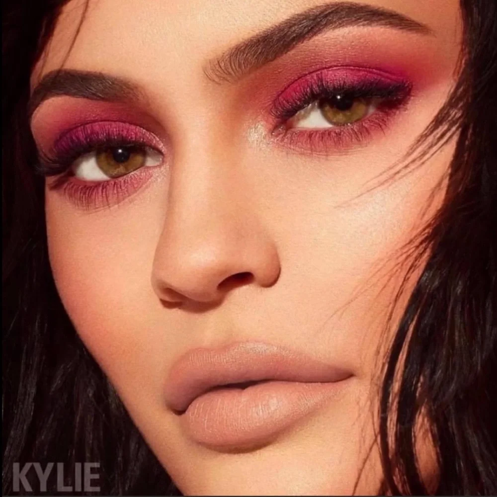 AUTH Discontinued KYLIE COSMETICS KOURT EYESHADOW PALETTE ORIGINALITY ⭐️⭐️⭐️⭐️⭐️
